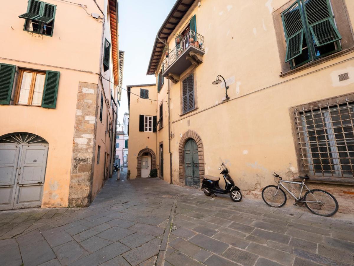 Luxury - Elegante Appartamento Nel Cuore Di Lucca Eksteriør bilde