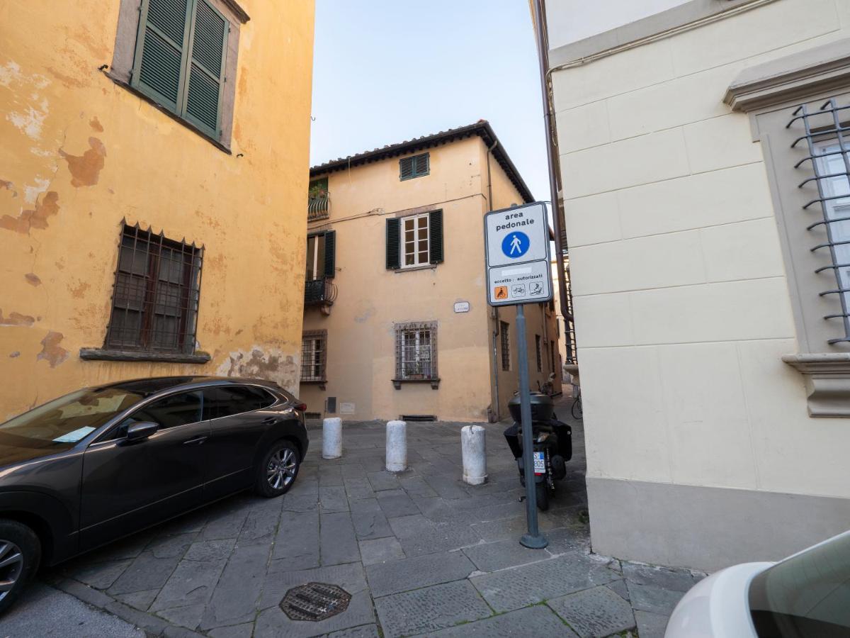 Luxury - Elegante Appartamento Nel Cuore Di Lucca Eksteriør bilde